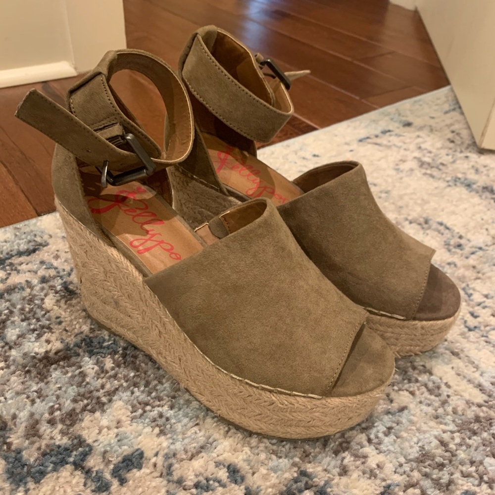 Wedges - Picture 2 of 2